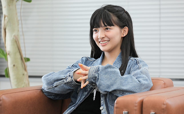 甲田まひる